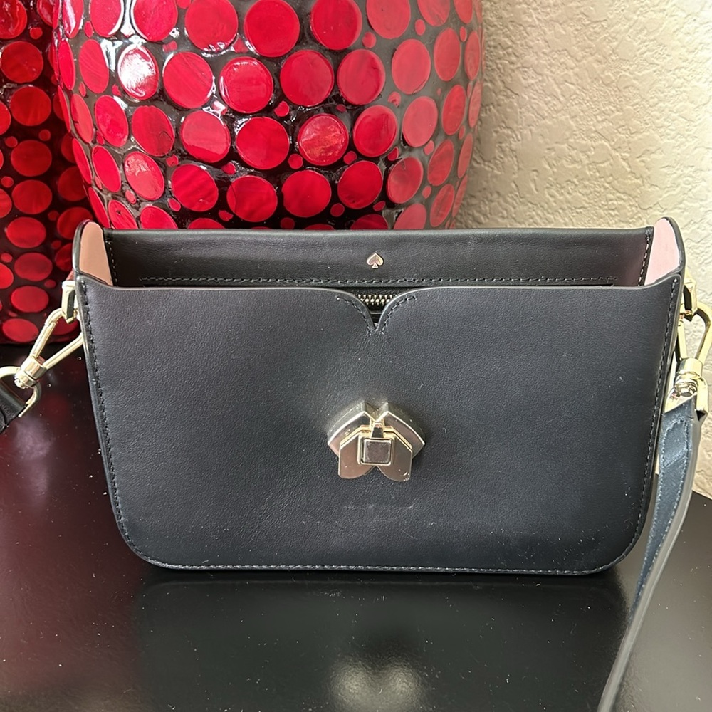 Kate Spade Make It Mine Set - Crossbody, 3 Covers, 1 Turnlocks - Picture 7 of 14